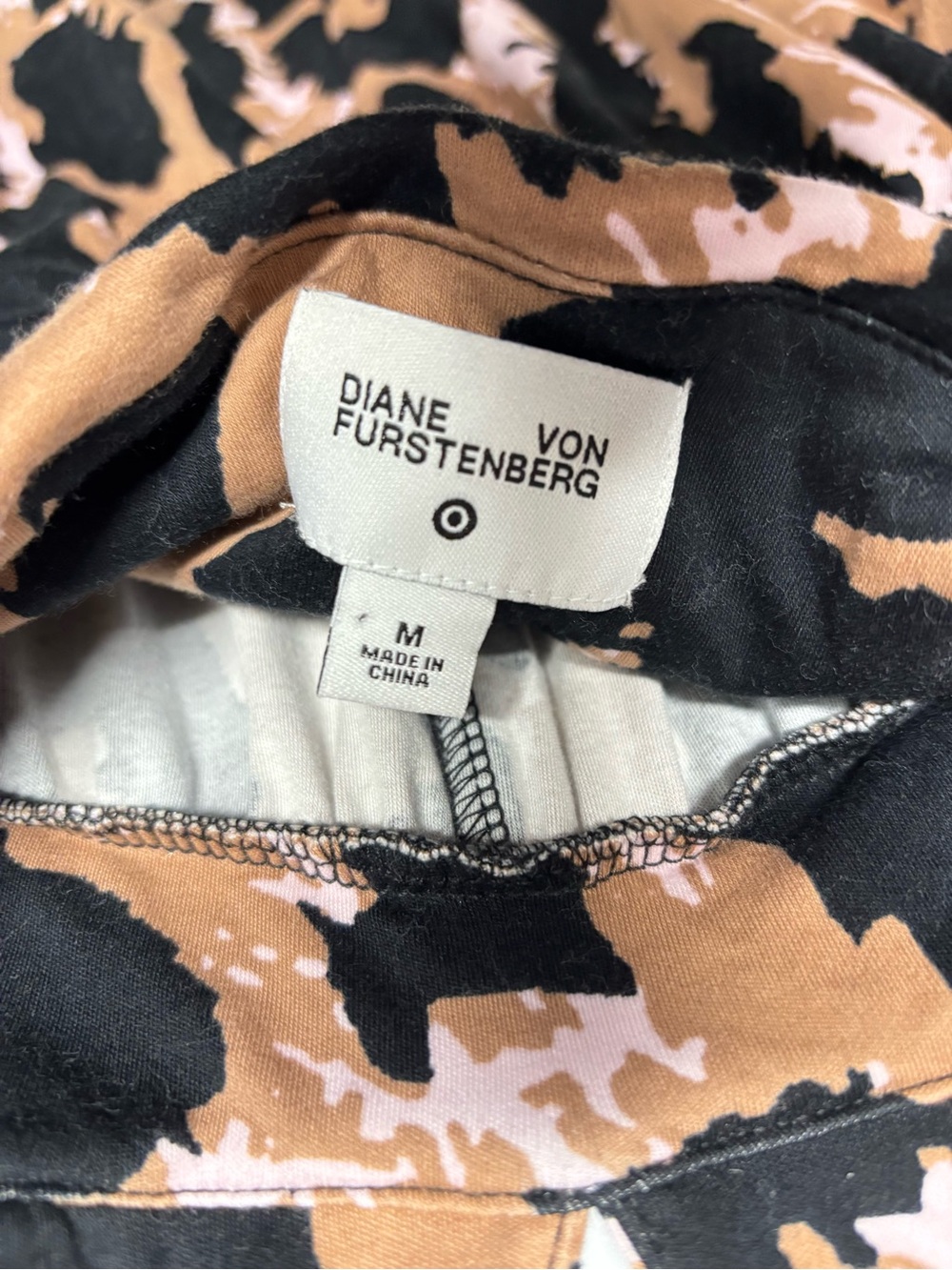 ✨Diane Von Furstenberg Halter Leopard Neutral Jumpsuit Size M - Picture 7 of 11